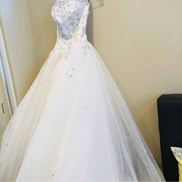 Morilee Wedding Dress SIZE 4 - Picture 5 of 16